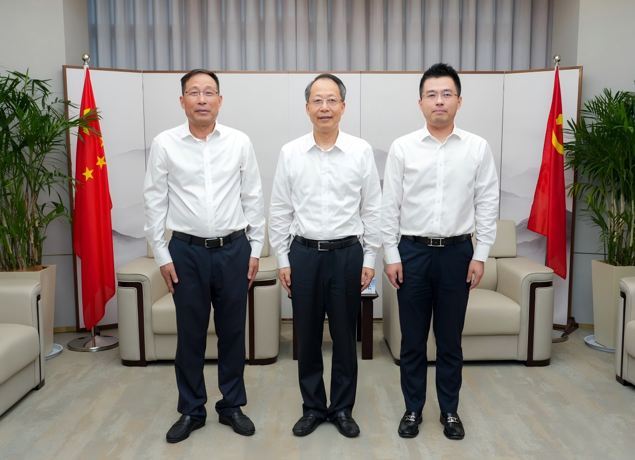 浙江省住建厅党组书记、厅长李跃旗莅临耀厦集团调研指导